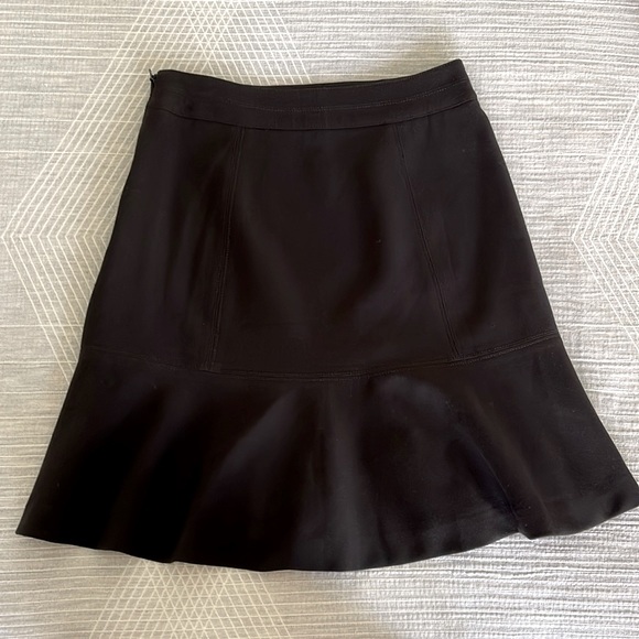 WHBM Ruffle Skirt Black 00 - Picture 3 of 7
